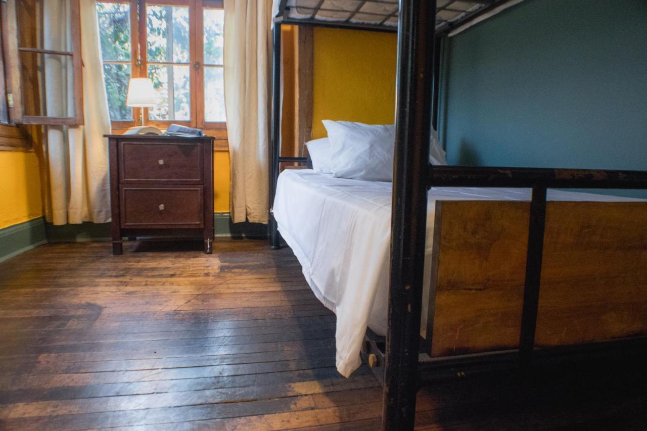 Single Room,1589500892:JPEG