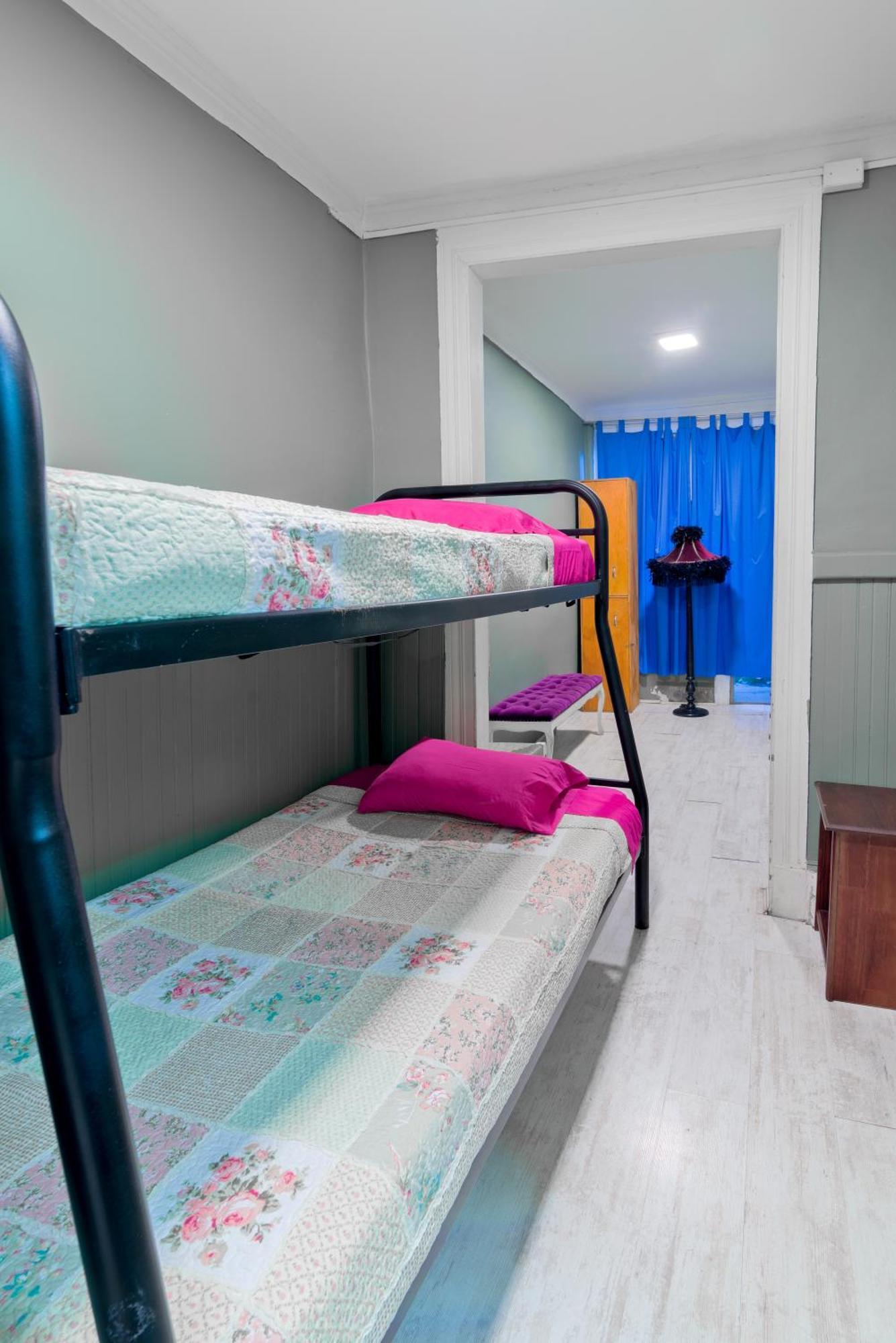 Bed 6-Bed Dormitory Room,688517148:JPEG